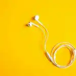 Kuinka saada kuulokkeet sotkeutumatta taskuusi: ilman erikoiskoteloita viidessä sekunnissa kuinka-saada-kuulokkeet-sotkeutumatta-taskuusi-ilman-erikoiskoteloita-viidessa-sekunnissa.jpg