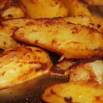 Rapeiden perunoiden salaisuus: Ei enää palamista tai hajoamista rapeiden-perunoiden-salaisuus-ei-enaa-palamista-tai-hajoamista.webp.webp